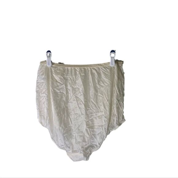 Vanity Fair NEW Size 8 Cream Vintage Deadstock Panties - Picture 3 of 3